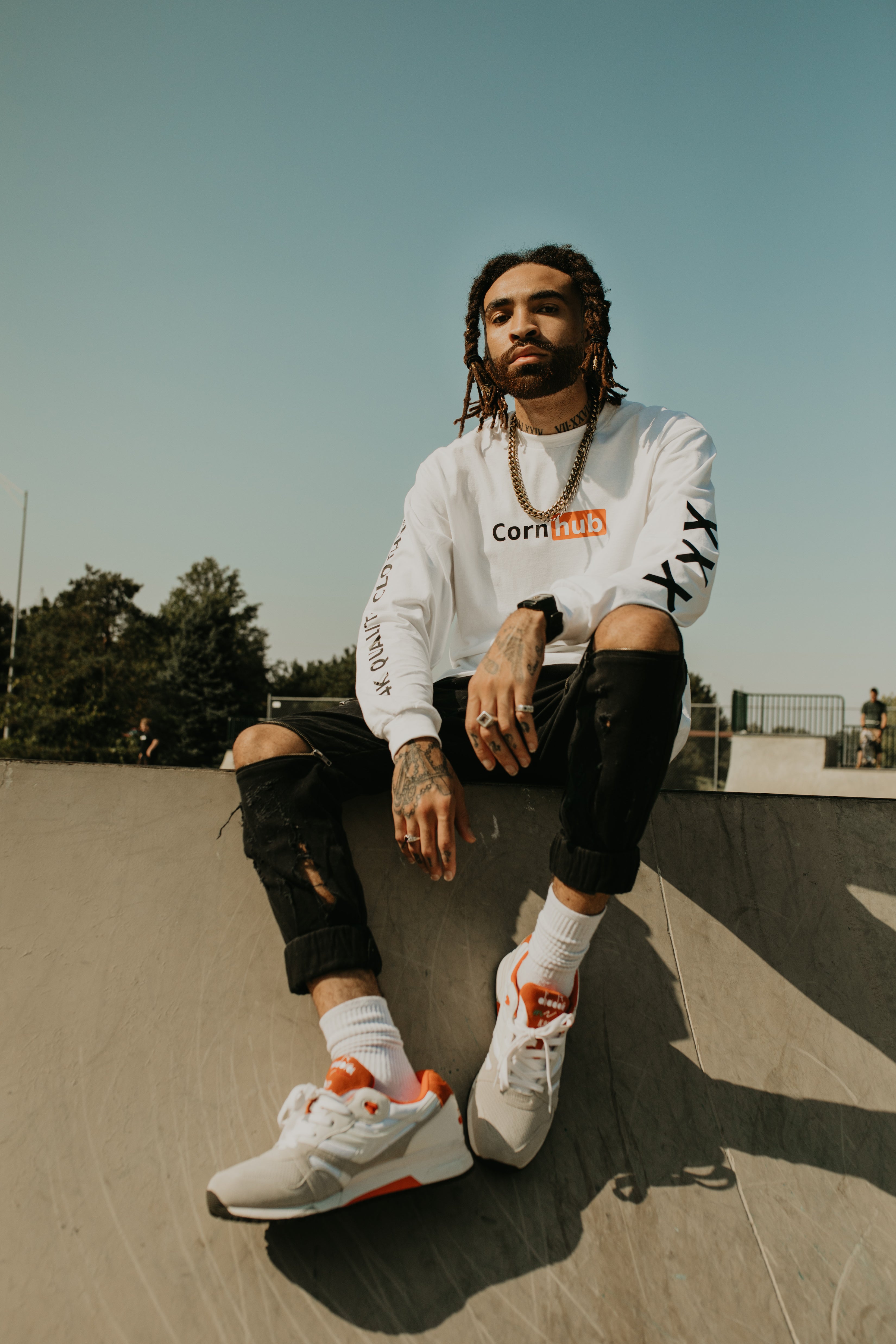 CORNHUB LONG SLEEVES